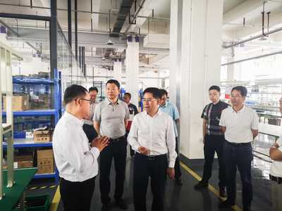省經(jīng)信廳與市經(jīng)開區(qū)領(lǐng)導(dǎo)調(diào)研中航宇飛四川工廠，助力企業(yè)市場拓展與發(fā)展